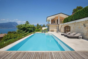 Villa Sybille With Pool And Lake View